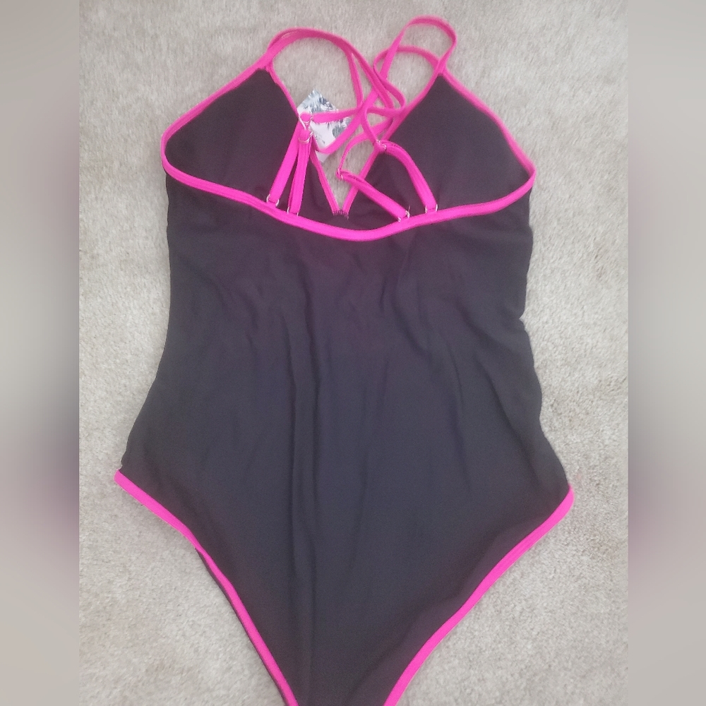 One piece🍒 - Picture 10 of 10